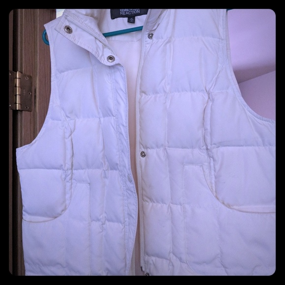 Kenneth Cole Reaction Jackets & Blazers - Kennith Cole Reaction puffy vest.